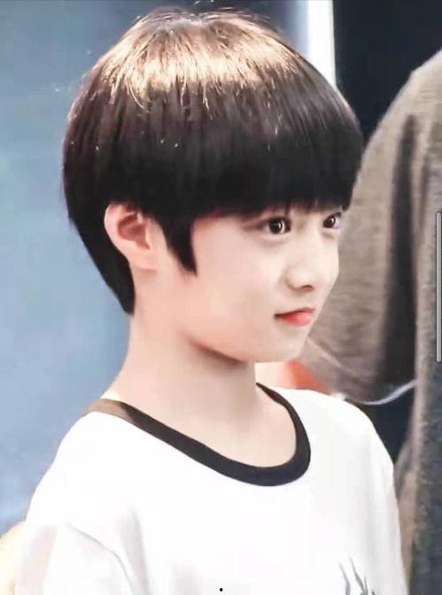 娱乐圈小黑爆料刘耀文是真的吗,娱乐圈小黑爆料刘耀文真实性探讨